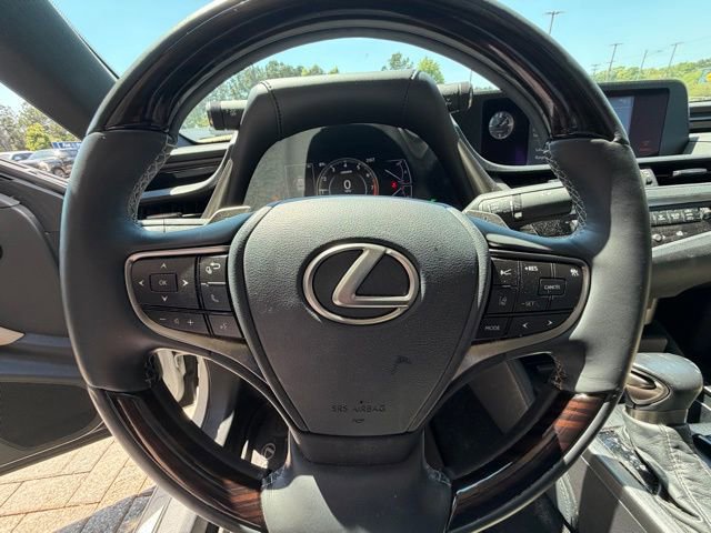 Used 2020 Lexus ES 350 w/ Premium Package image 11