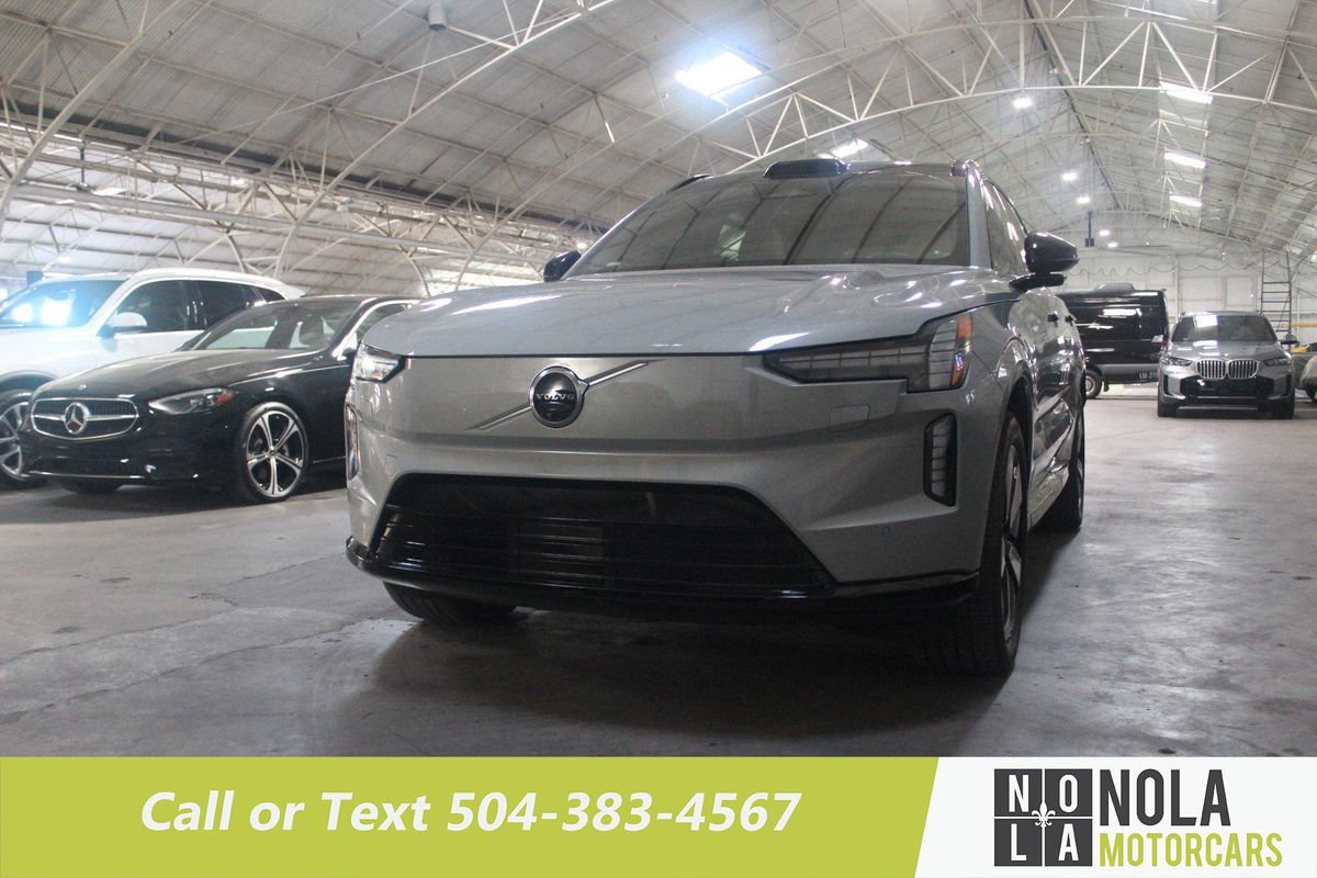 Used 2025 Volvo EX90 Plus AWD/4WD image 3