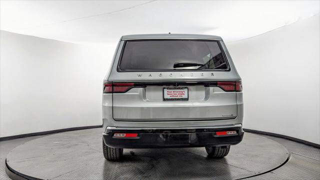 Used 2024 Jeep Wagoneer L Series II RWD image 7