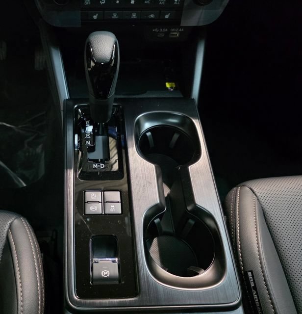 New 2026 Subaru Outback Limited AWD/4WD image 22
