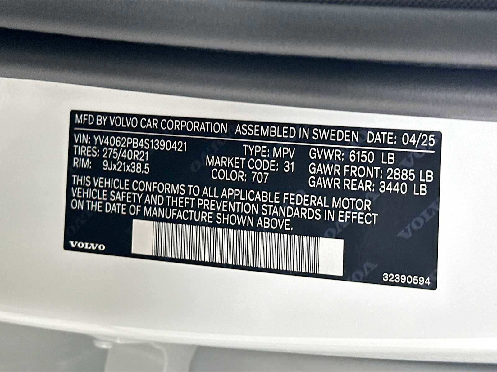 Used 2025 Volvo XC90 B6 Plus w/ Protection Package Premier image 32