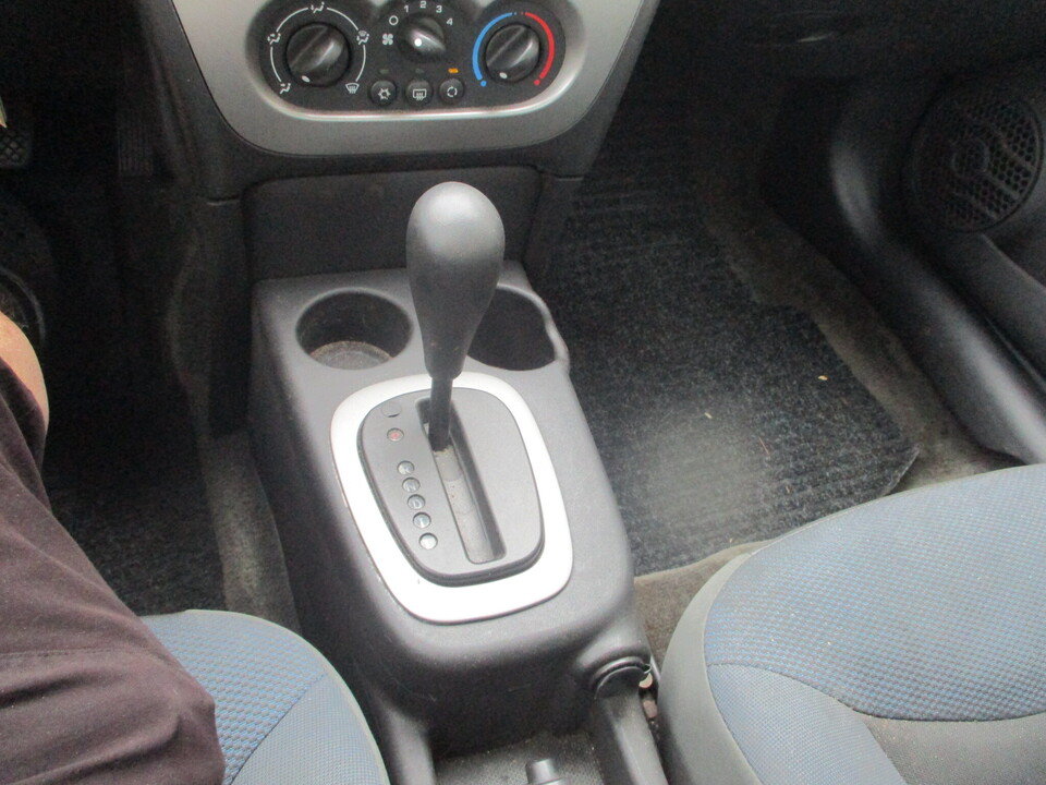 Used 2004 Saturn ION Level 2 w/ Power Pkg FWD image 30