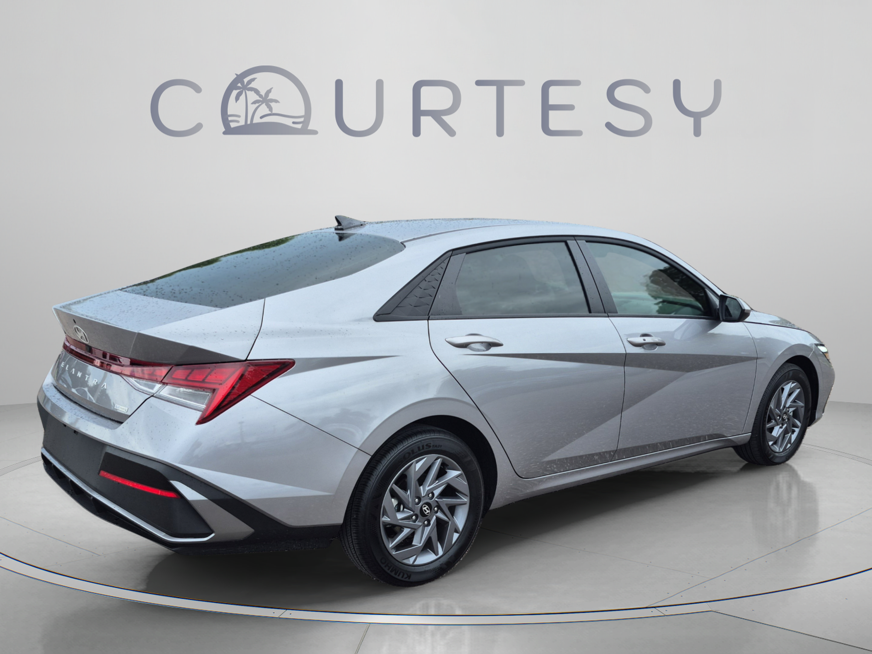 Certified 2025 Hyundai Elantra Hybrid w/ Cargo Package FWD image 5