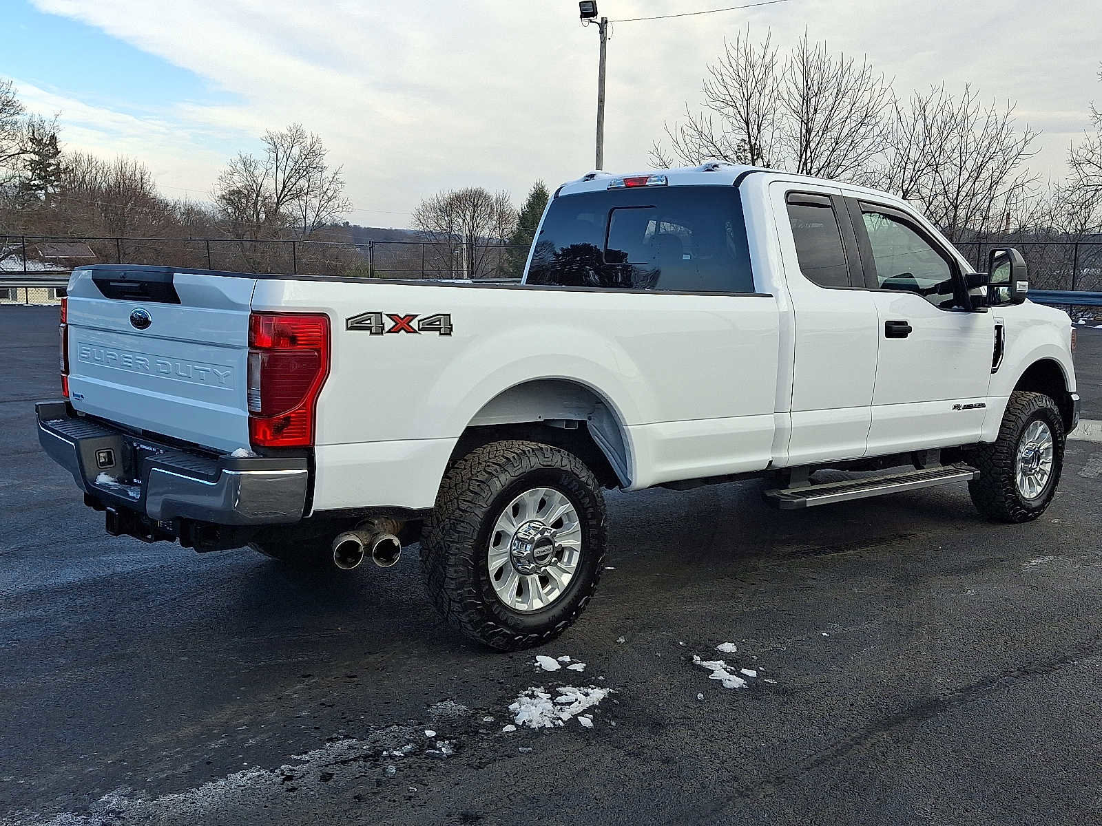 Certified 2022 Ford F350 XLT w/ Snow Plow Prep Package image 6