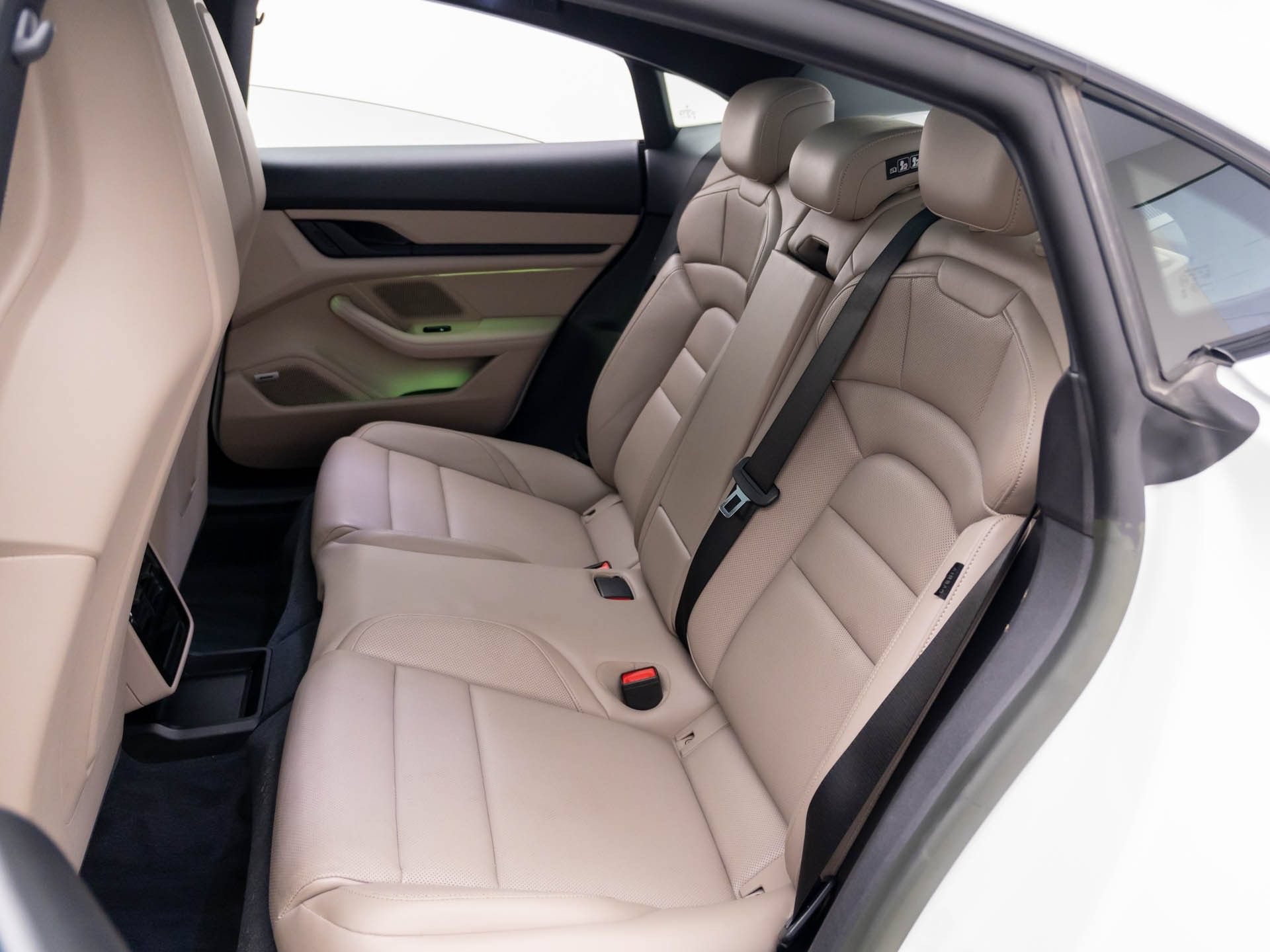 Used 2023 Porsche Taycan RWD image 19
