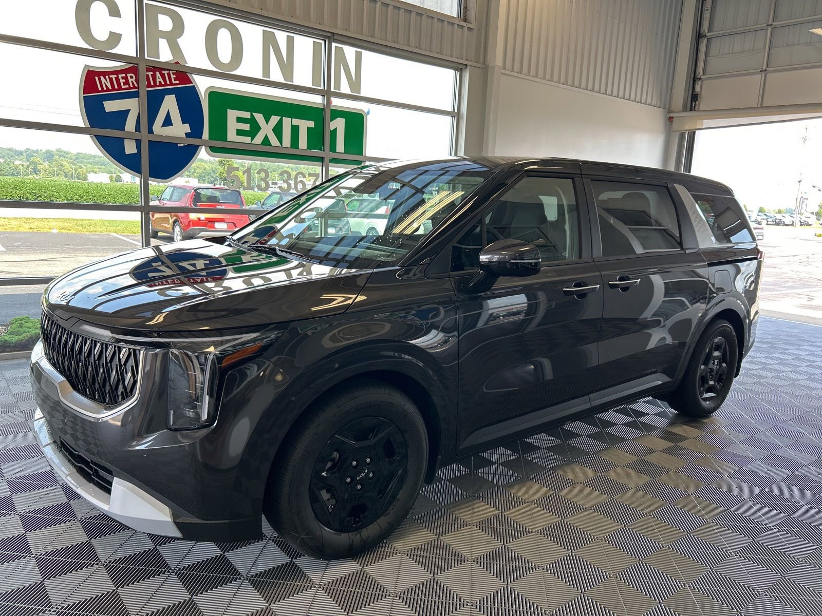 New 2026 Kia Carnival image 3