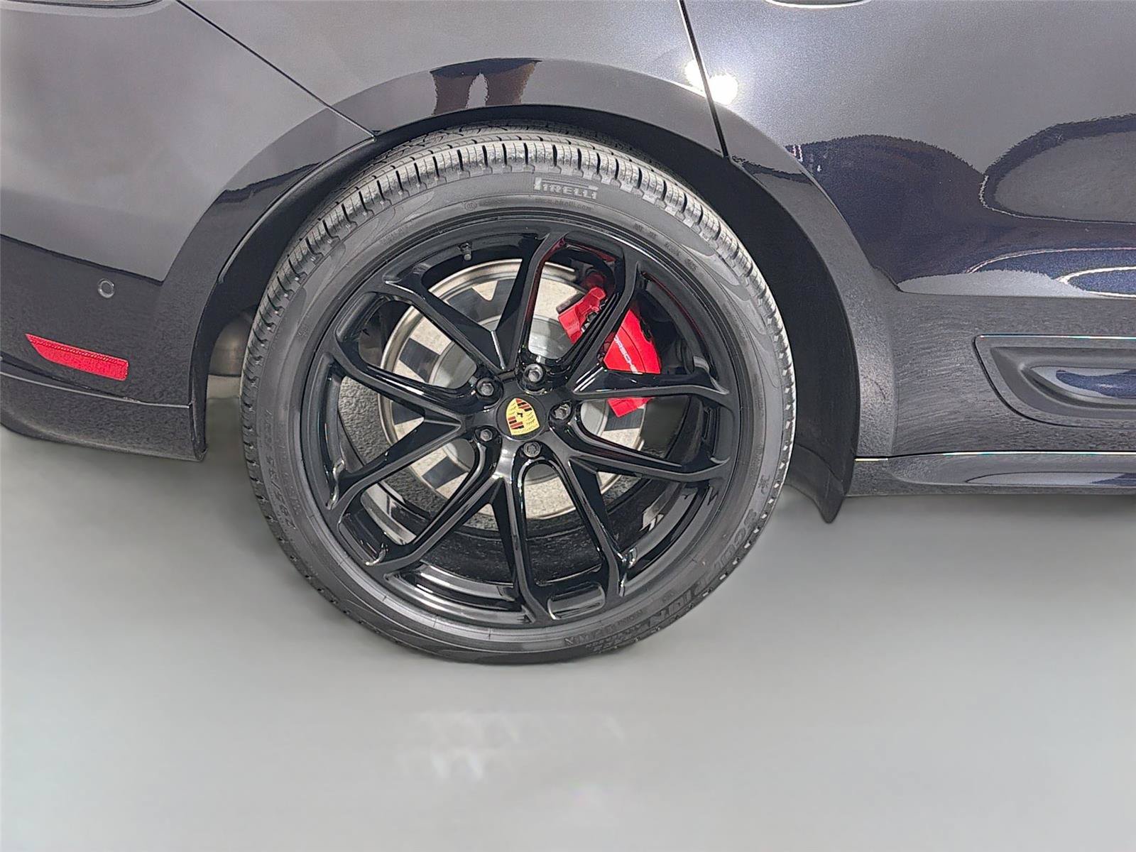 Certified 2023 Porsche Macan GTS AWD/4WD image 13