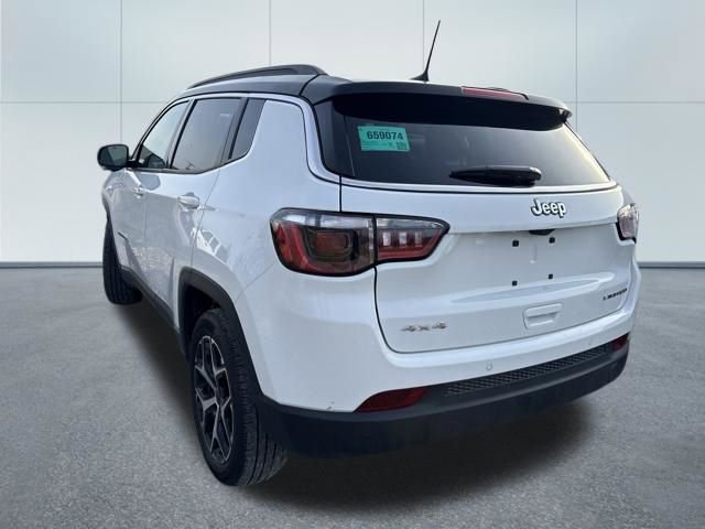 Used 2025 Jeep Compass Limited image 2