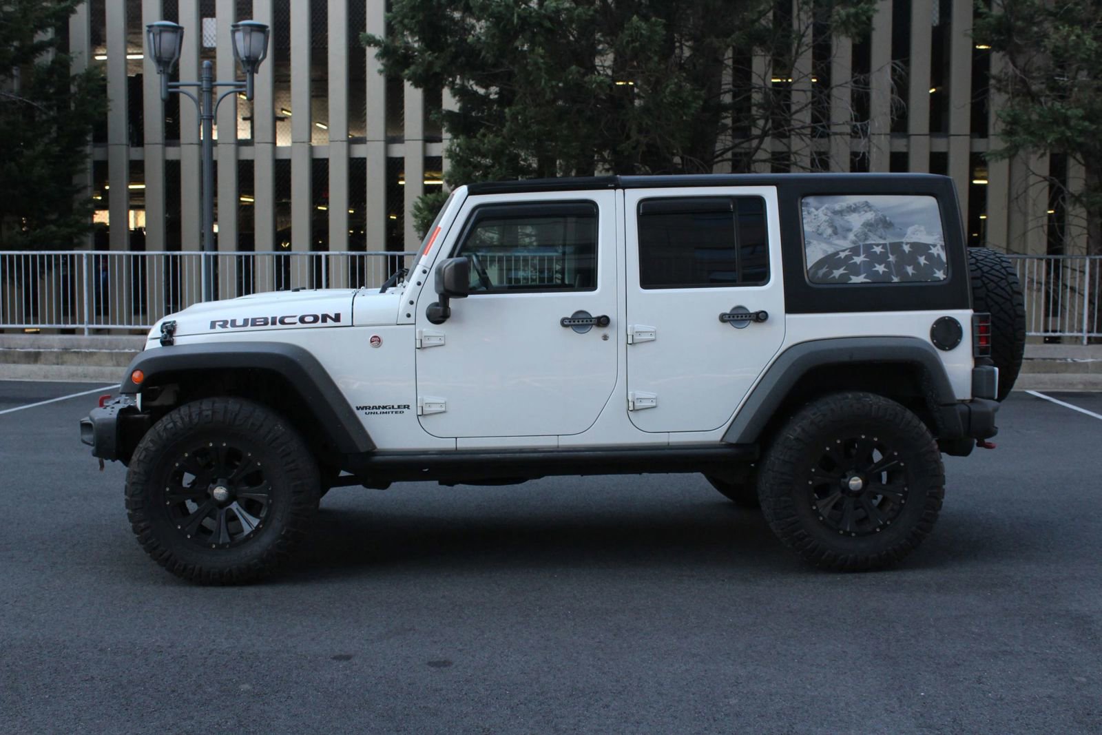 Used 2017 Jeep Wrangler Unlimited Rubicon w/ Dual Top Group AWD/4WD image 12