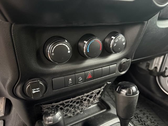 Used 2012 Jeep Wrangler Sport AWD/4WD image 22
