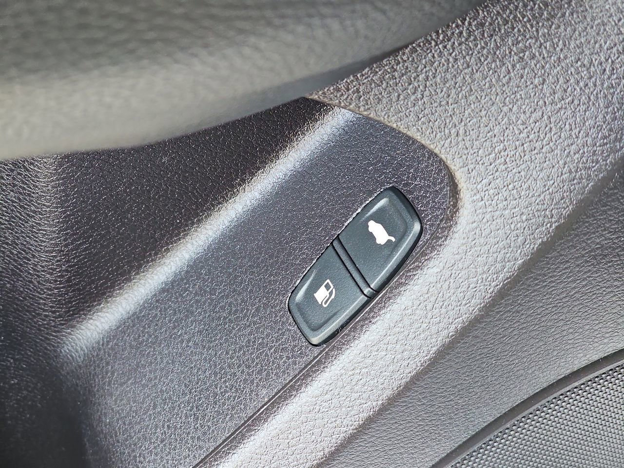Used 2018 Acura MDX FWD image 35