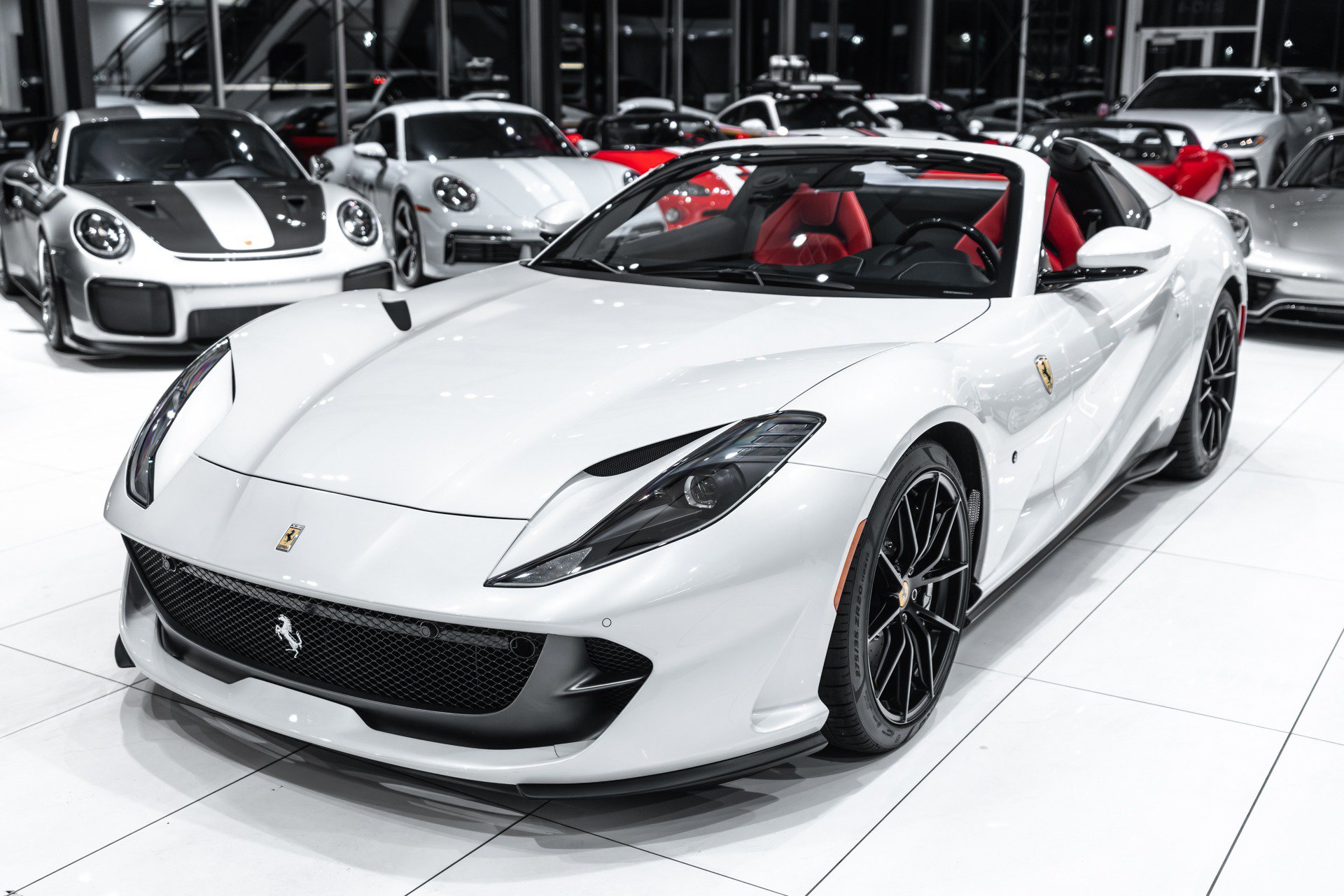 Used 2023 Ferrari 812 GTS RWD image 34