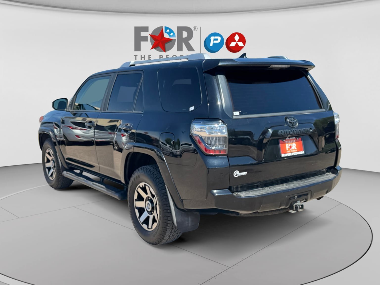 Used 2015 Toyota 4Runner SR5 RWD image 3
