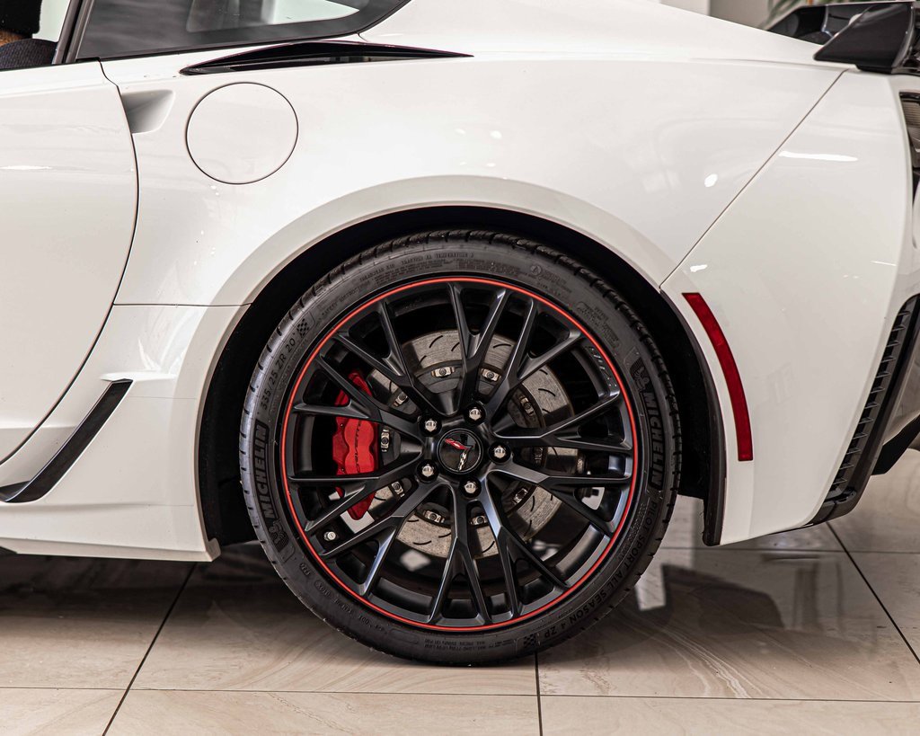 Used 2019 Chevrolet Corvette Z06 w/ Battery Protection Package image 8