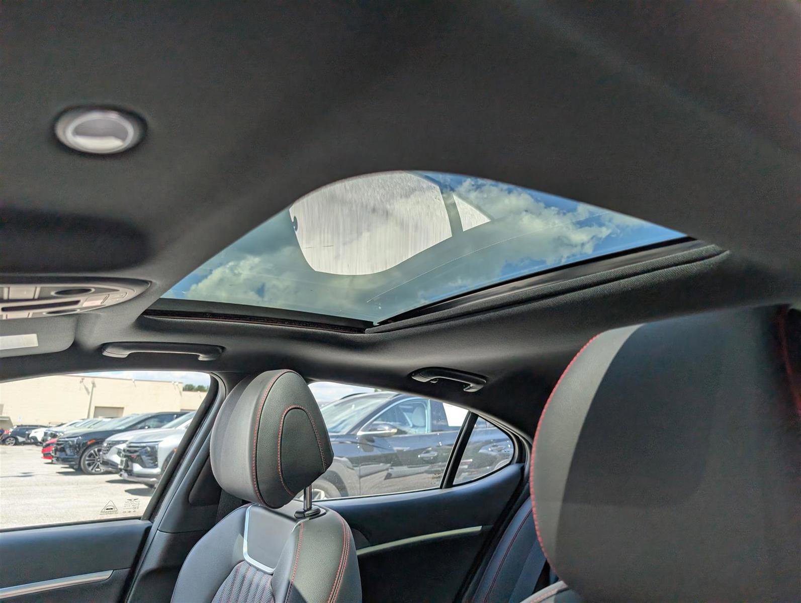 Used 2024 Genesis G70 3.3T Advanced image 33