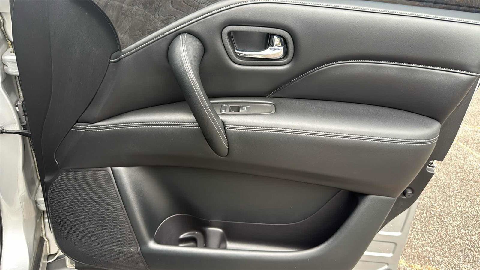 Used 2020 INFINITI QX80 Luxe image 23