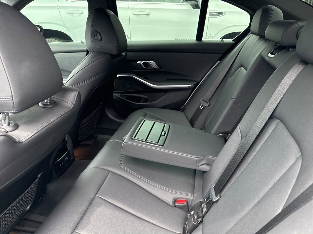 Used 2020 BMW 330i Sedan w/ Convenience Package RWD image 8