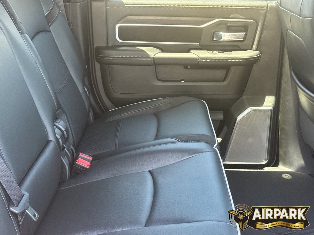 New 2026 RAM 2500 Laramie AWD/4WD image 15