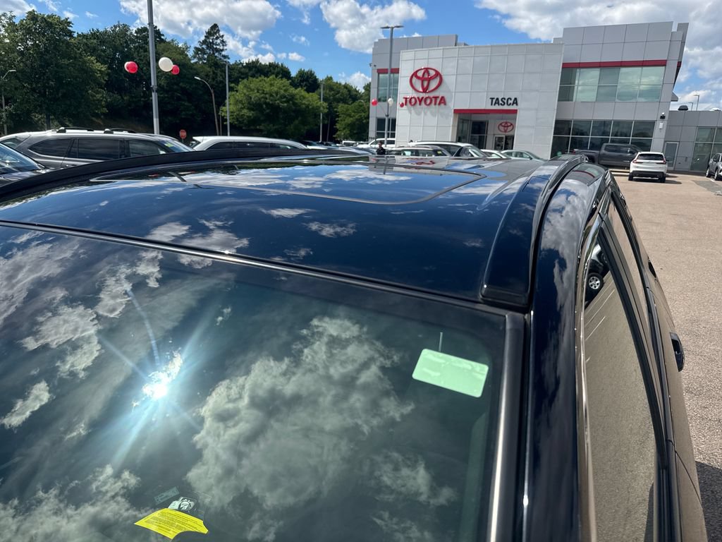 Used 2024 Toyota RAV4 SE w/ Weather & Moonroof Package AWD/4WD image 44
