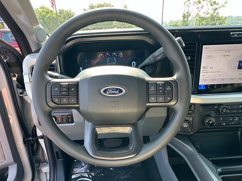 New 2026 Ford F350 XLT w/ XLT Premium Package AWD/4WD image 8