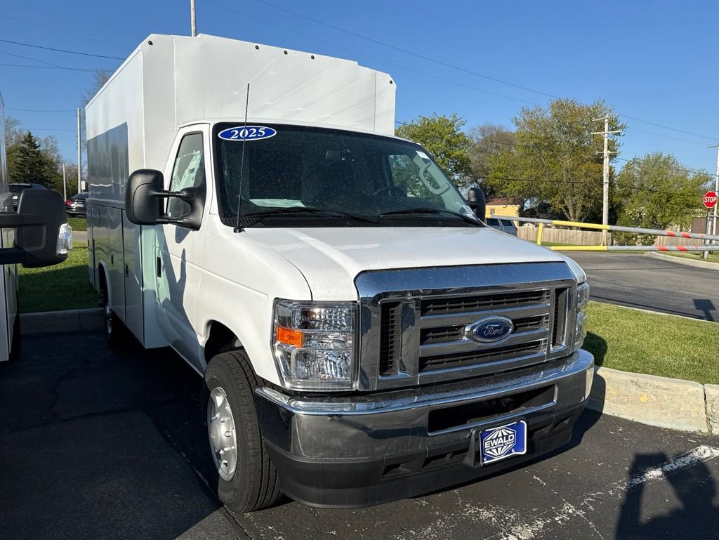 New 2025 Ford E-350 and Econoline 350 Super Duty w/ Power Equipment Group RWD image 2
