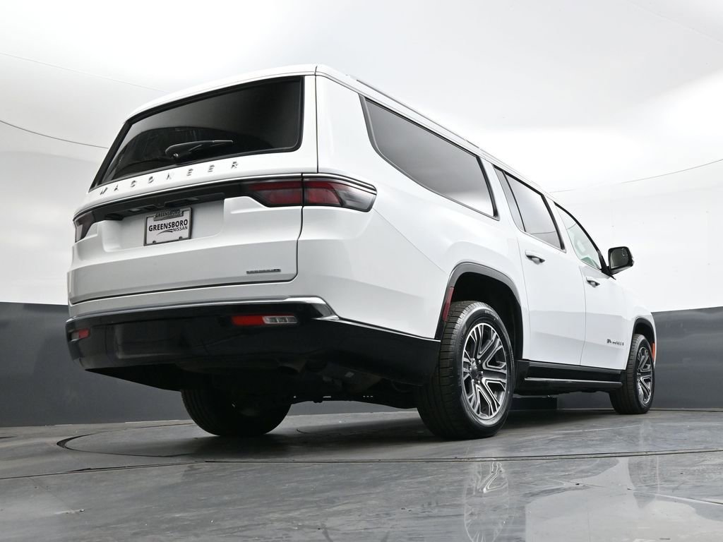 Used 2024 Jeep Wagoneer L Series II w/ Flexible Seating Group image 34