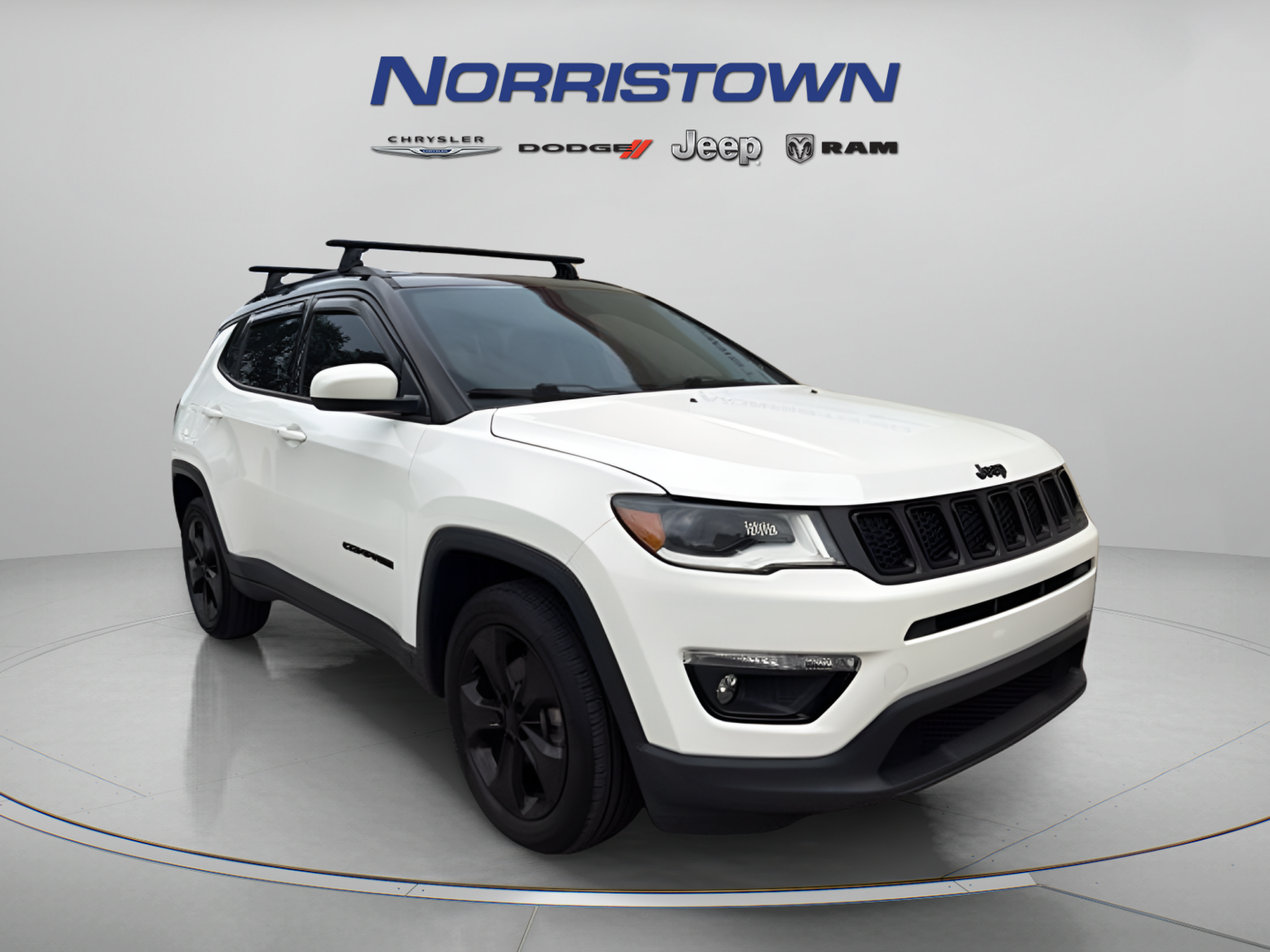 Used 2019 Jeep Compass Latitude AWD/4WD image 2