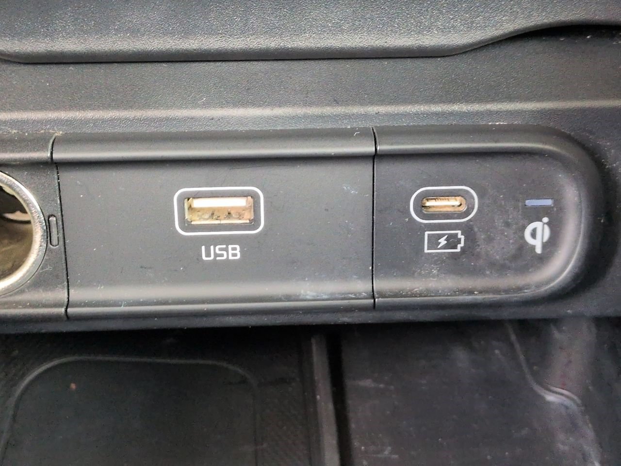 Used 2023 Kia Telluride S w/ S Sunroof Package FWD image 28