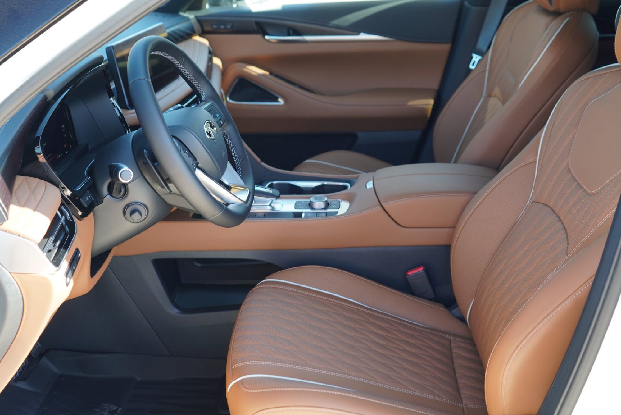 New 2026 INFINITI QX60 Autograph w/ Dark Cargo Package image 9