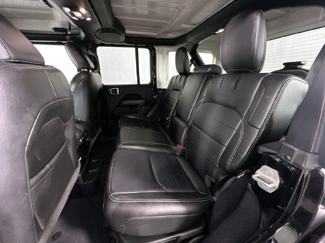 Used 2023 Jeep Wrangler Unlimited Sahara w/ Cold Weather Group AWD/4WD image 26