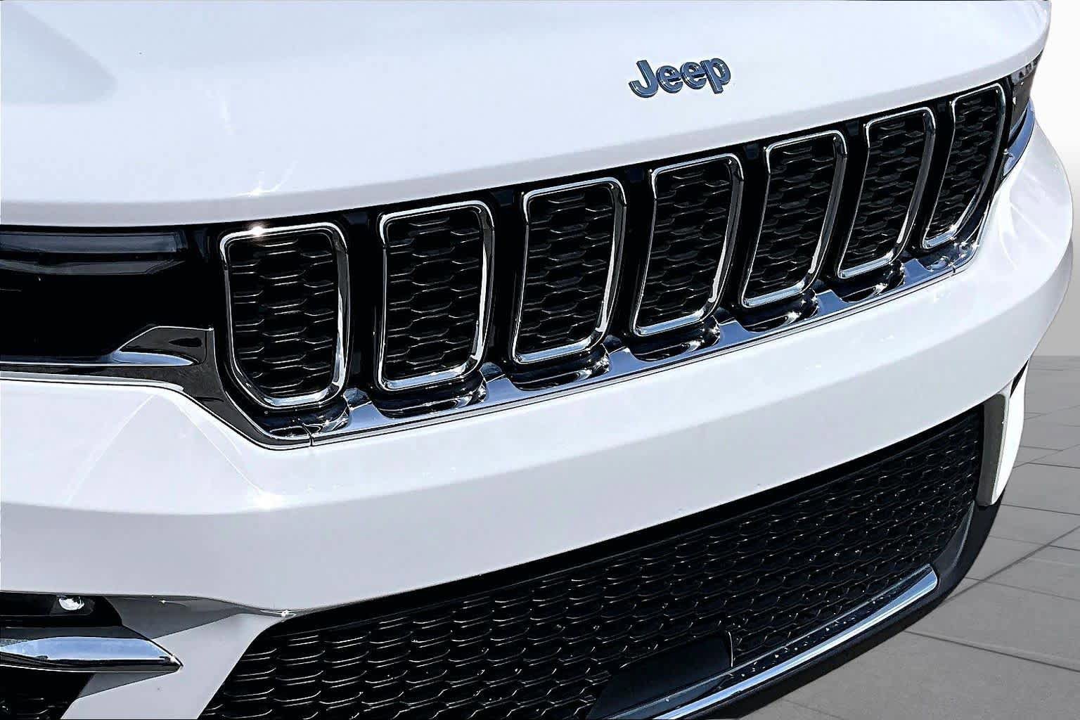Used 2022 Jeep Grand Cherokee Limited 4xe AWD/4WD image 30