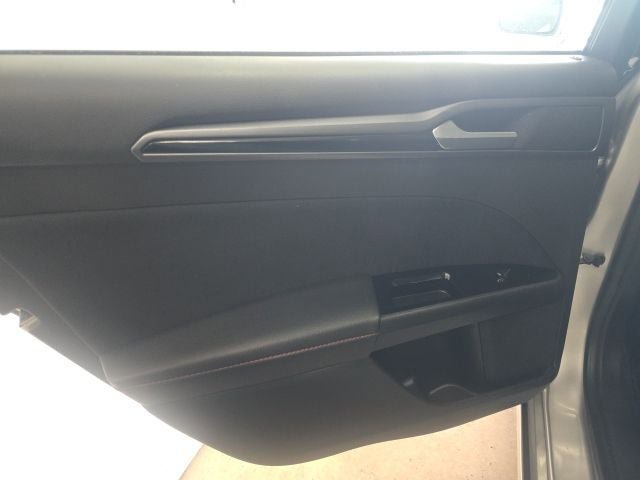 Used 2014 Ford Fusion SE w/ Equipment Group 201A image 12