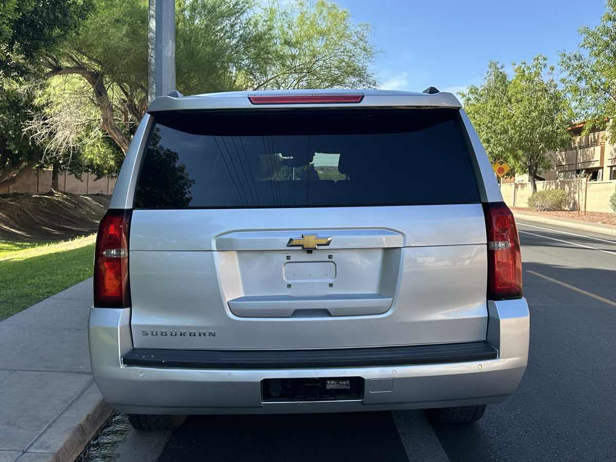 Used 2019 Chevrolet Suburban LT AWD/4WD image 7