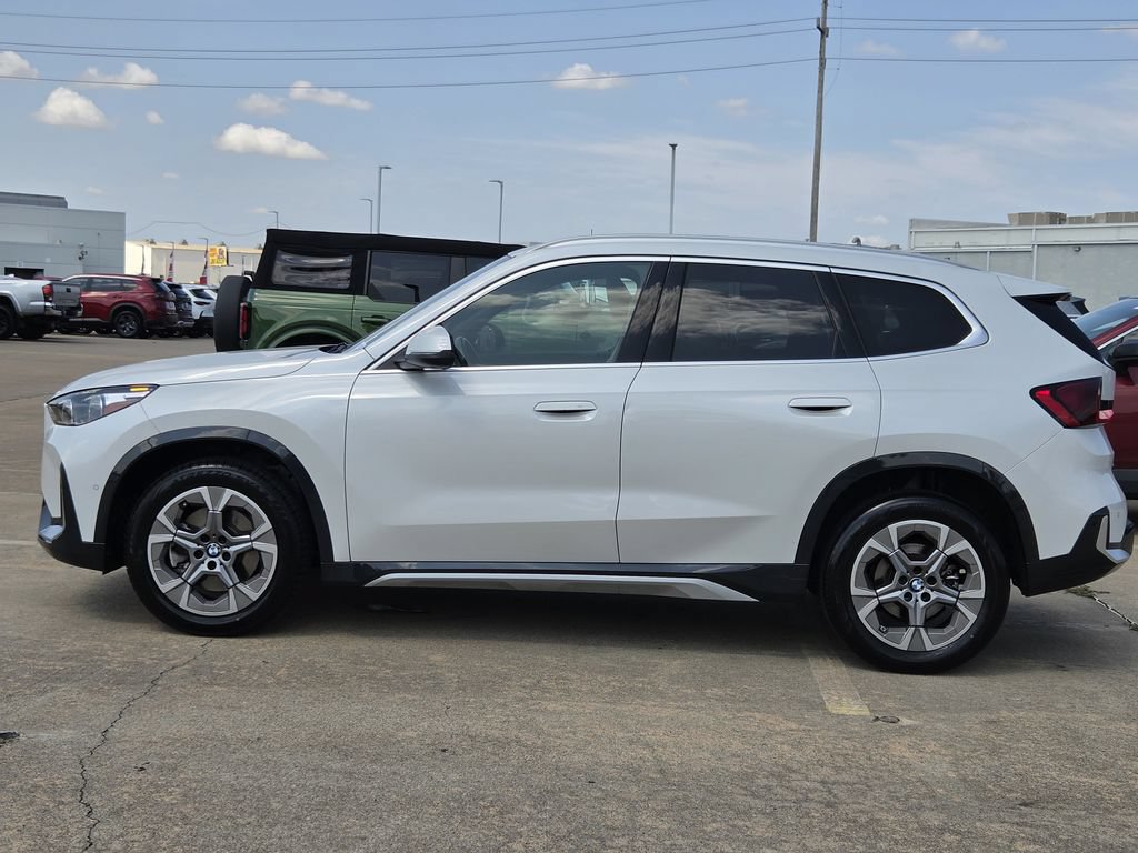Used 2025 BMW X1 xDrive28i AWD/4WD image 6