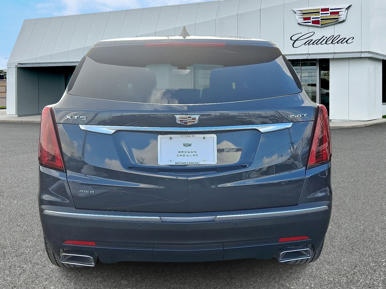 Certified 2022 Cadillac XT5 Luxury image 4