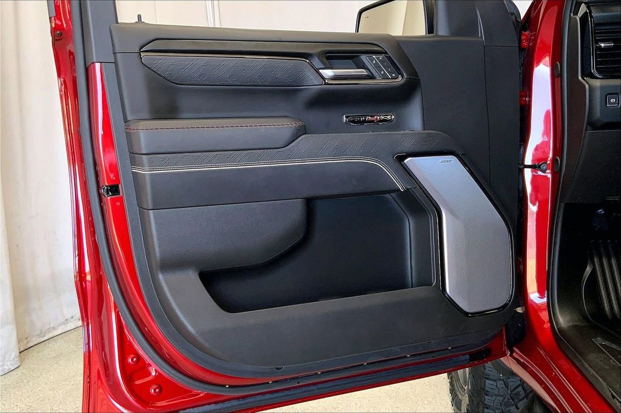 Used 2024 GMC Sierra 1500 AT4X image 25