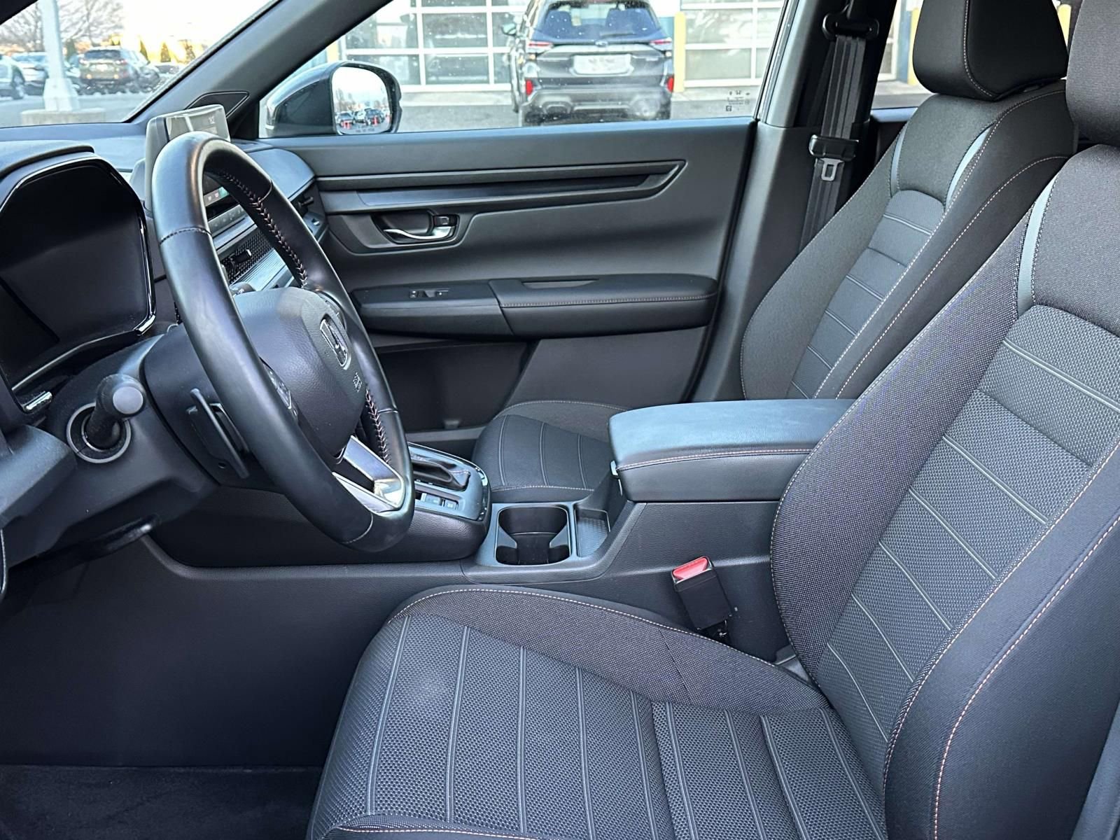 Used 2025 Honda CR-V Sport image 7