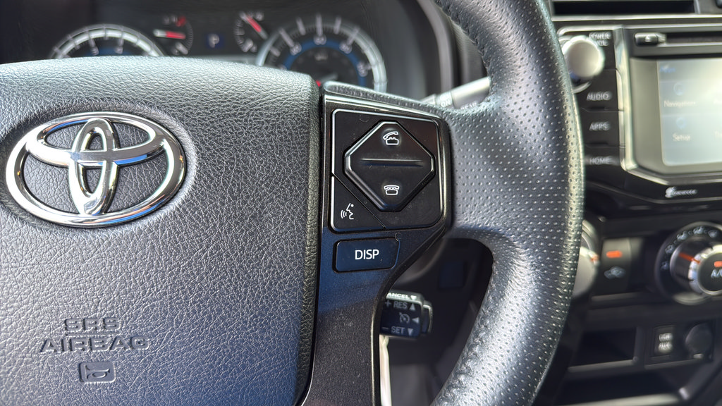 Used 2018 Toyota 4Runner TRD Off-Road AWD/4WD image 22