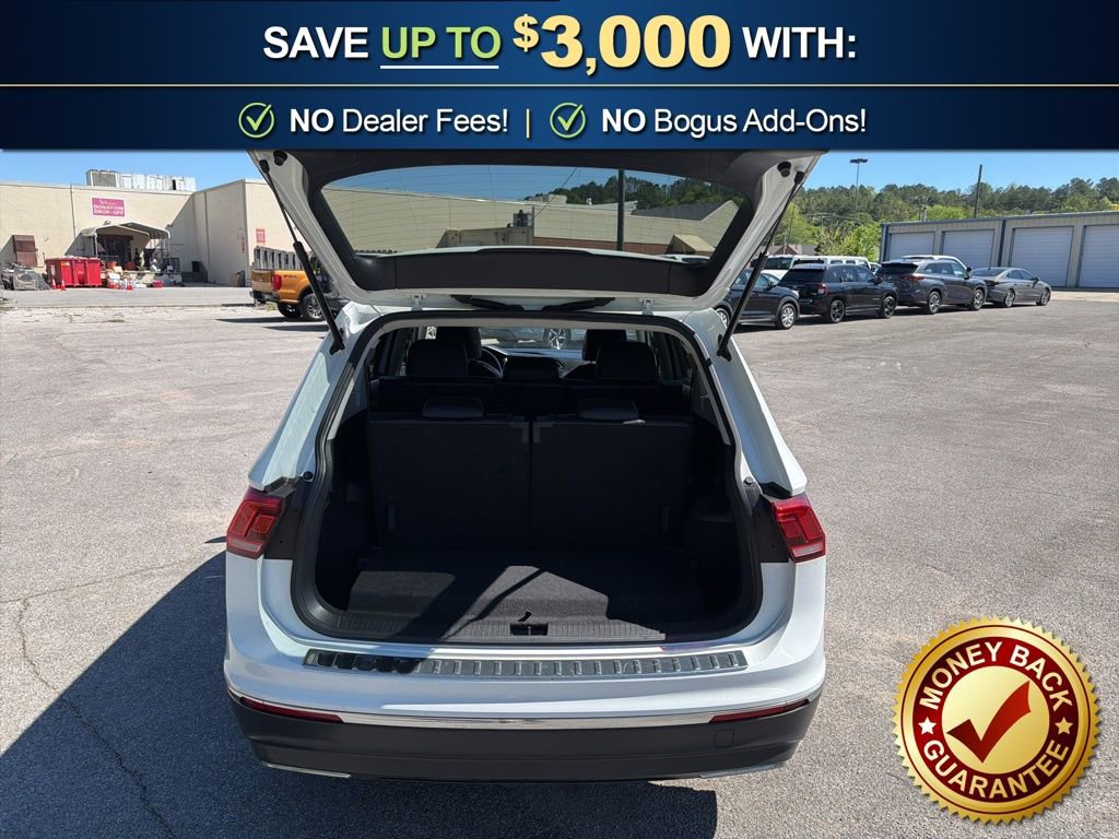 Used 2021 Volkswagen Tiguan SE w/ Panoramic Sunroof Package image 13