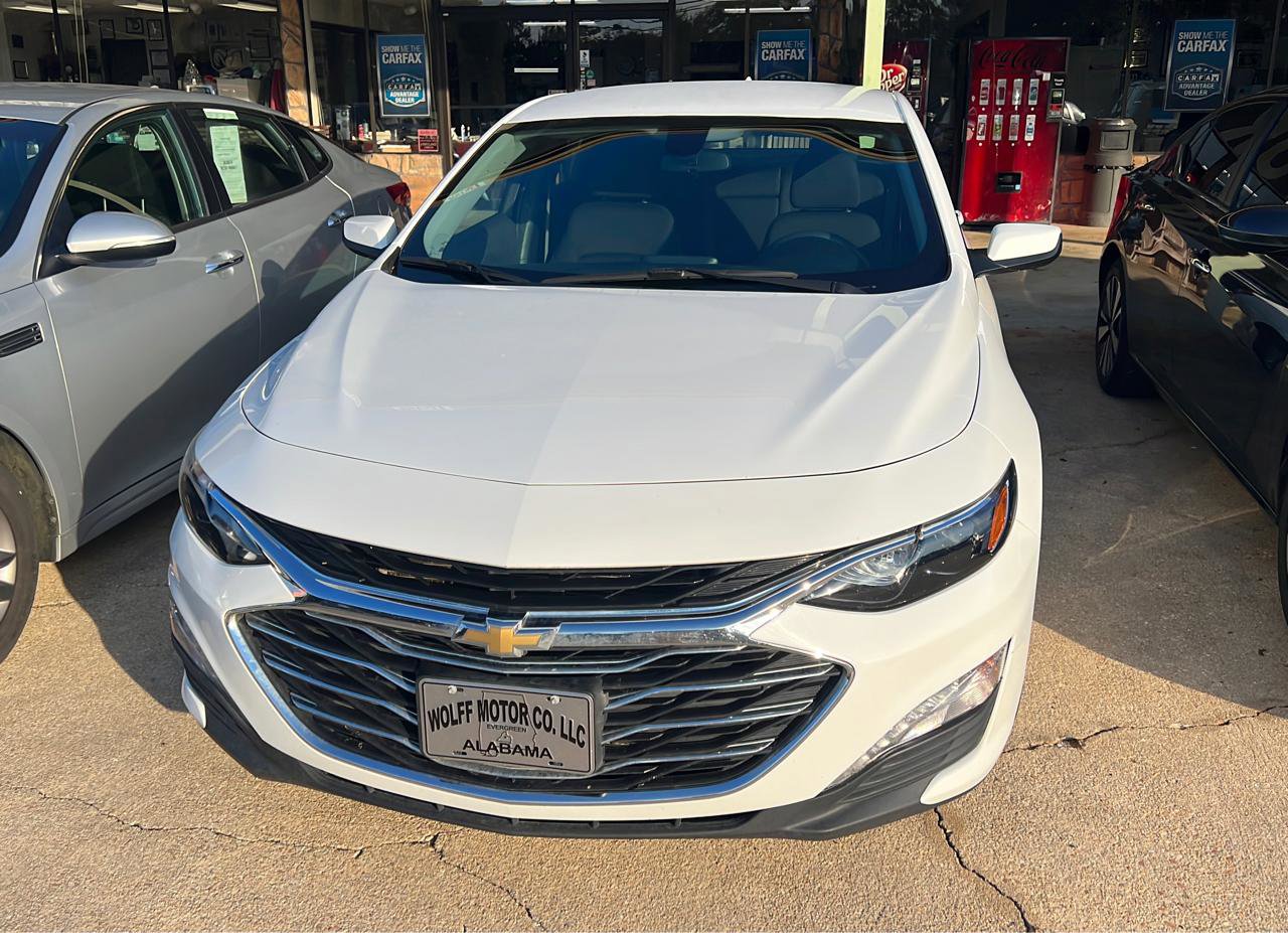 Used 2022 Chevrolet Malibu LT FWD image 3