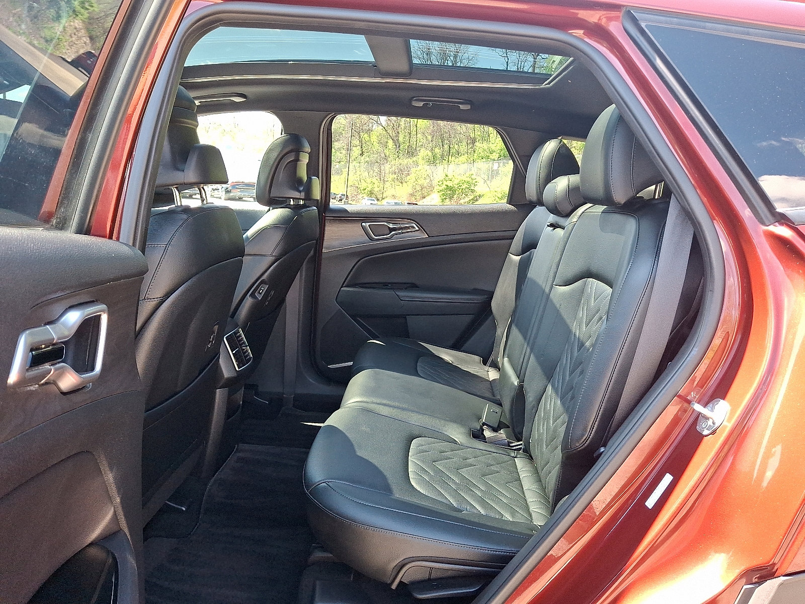 Used 2023 Kia Sportage X-Line w/ X-Line Premium Package AWD/4WD image 10