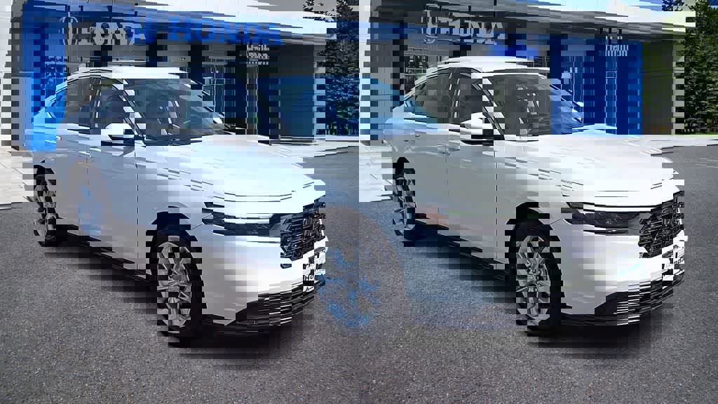 Certified 2023 Honda Accord LX image 2