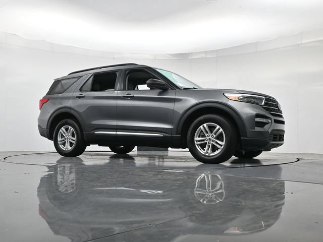 Certified 2024 Ford Explorer XLT w/ Equipment Group 202A AWD/4WD image 37