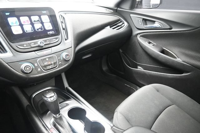 Used 2016 Chevrolet Malibu LT FWD image 29