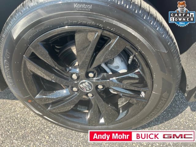 Used 2025 Buick Encore GX Sport Touring FWD image 13