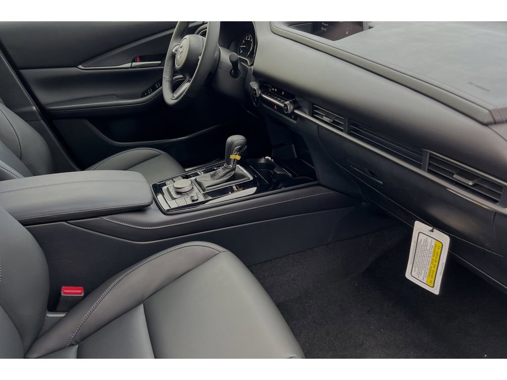 New 2025 MAZDA CX-30 AWD 2.5 S w/ Select Sport Pkg image 16