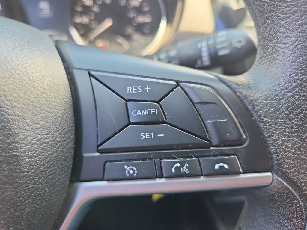 Used 2017 Nissan Rogue S FWD image 32