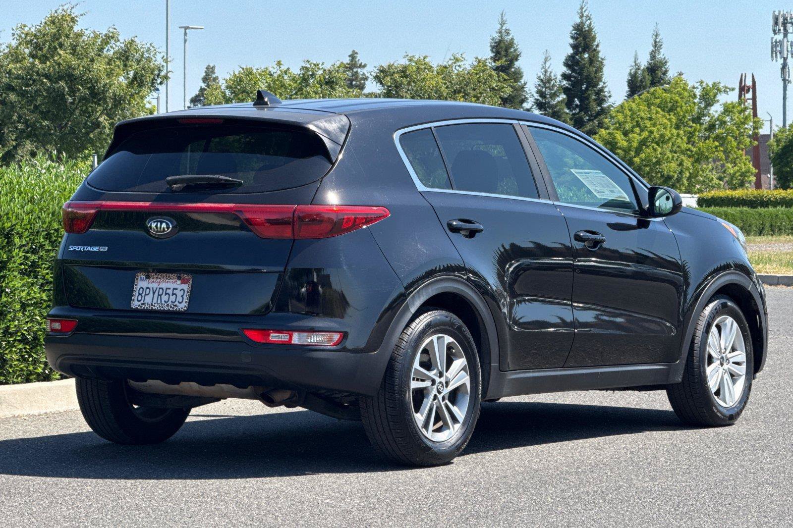 Used 2019 Kia Sportage LX FWD image 4
