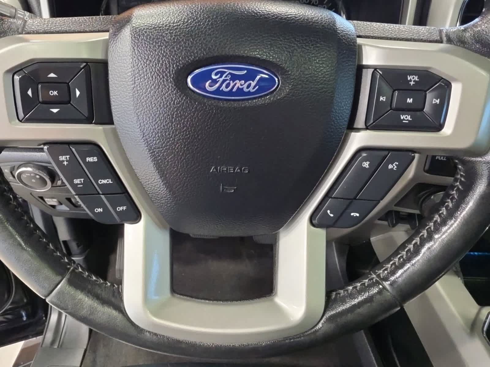 Used 2020 Ford F150 Lariat w/ Equipment Group 502A Luxury AWD/4WD image 27