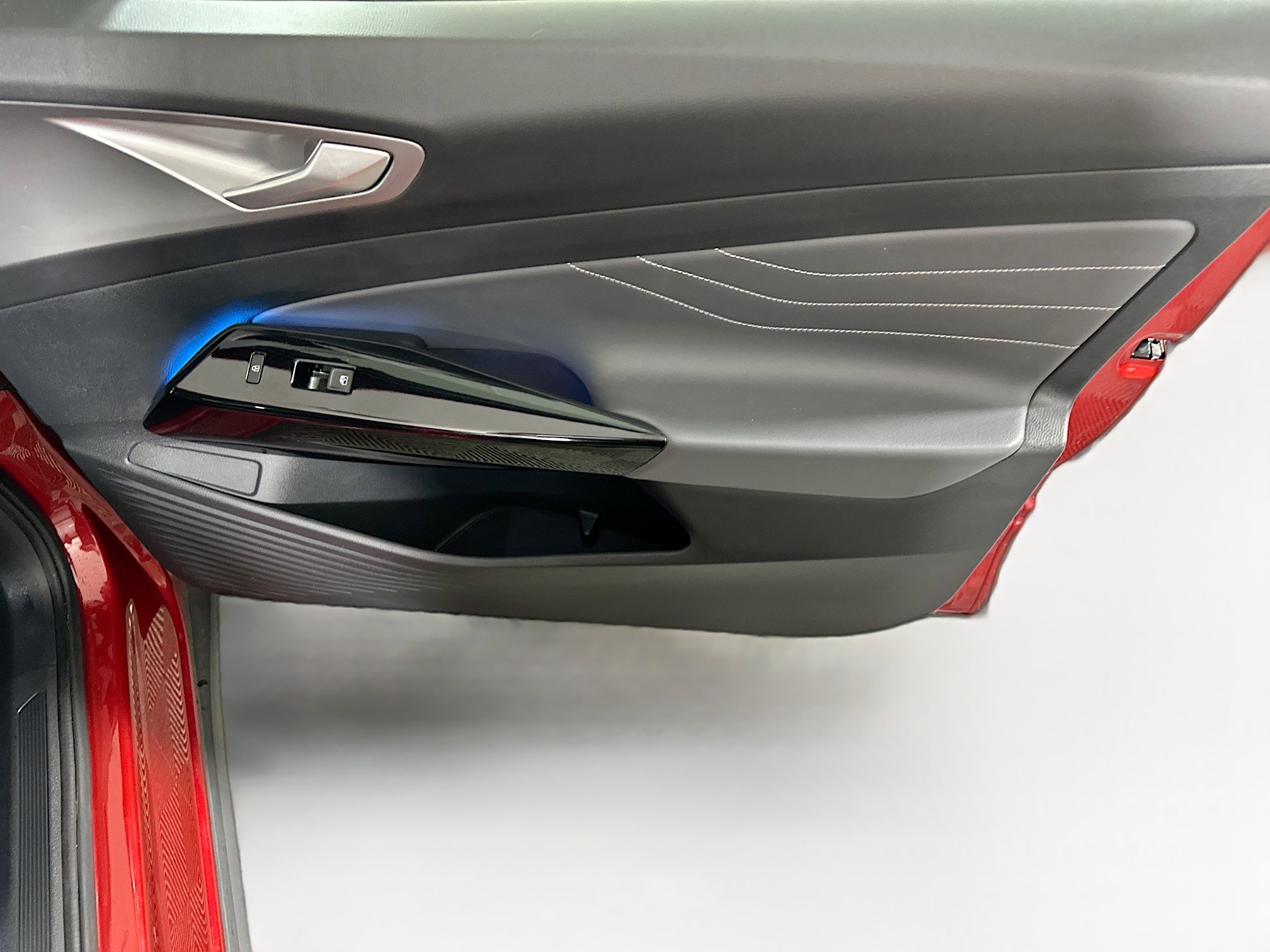 Used 2023 Volkswagen ID.4 S image 32